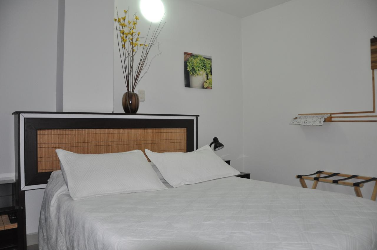 Hotel Meson De Las Flores อาร์เมเนีย ภายนอก รูปภาพ