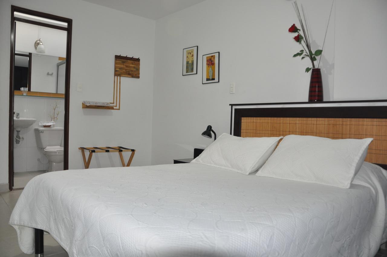 Hotel Meson De Las Flores อาร์เมเนีย ภายนอก รูปภาพ