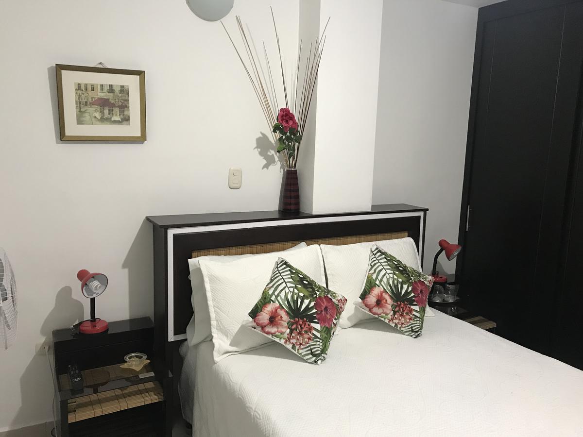 Hotel Meson De Las Flores อาร์เมเนีย ภายนอก รูปภาพ